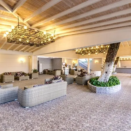 Isla Panorama Hotel 4*